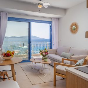 blue-lefkada-luxury-apartments-living-room-sea-fruit