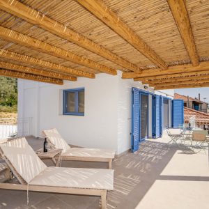 blue-lefkada-luxury-apartments-outdoor-bamboo-shade copy