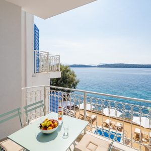 lefkada-blue-luxury-apartments-table-drink-fruit copy